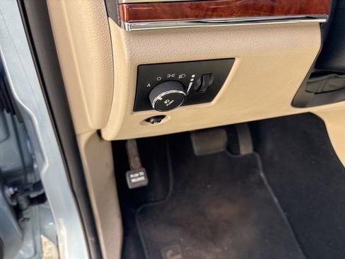 Used 2012 Jeep Grand Cherokee Limited image 18