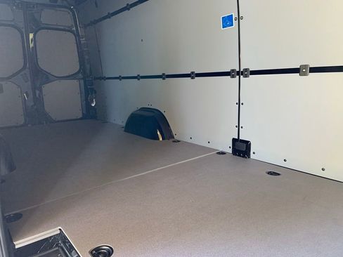 Used 2023 Mercedes-Benz Sprinter 2500 image 10