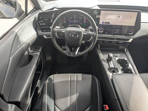 Used 2024 Lexus RX 500h F Sport image 17