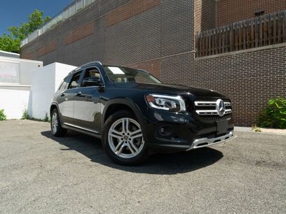 Used 2021 Mercedes-Benz GLB 250 4MATIC w/ Premium Package