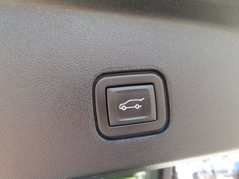 Used 2024 Cadillac Lyriq Luxury AWD/4WD image 41