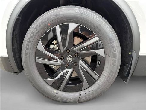 New 2026 Toyota C-HR AWD/4WD image 9