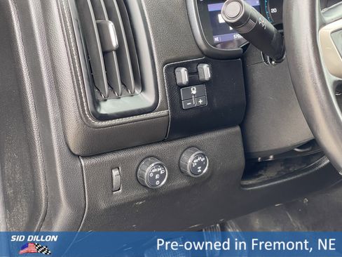 Used 2021 GMC Canyon Denali image 7