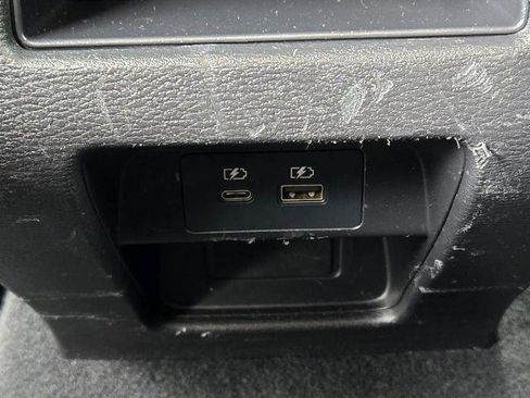 Used 2024 Mitsubishi Outlander SE FWD image 18