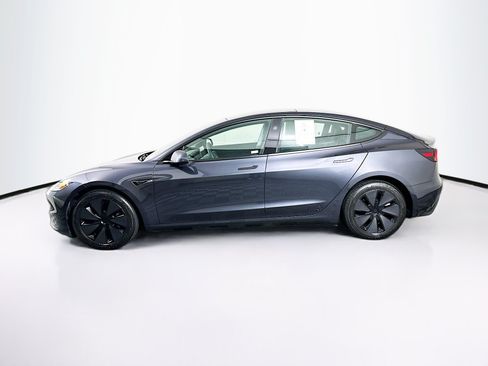 Used 2025 Tesla Model 3 Long Range AWD/4WD image 4
