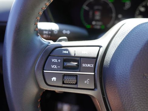 Used 2024 Honda CR-V Sport image 32