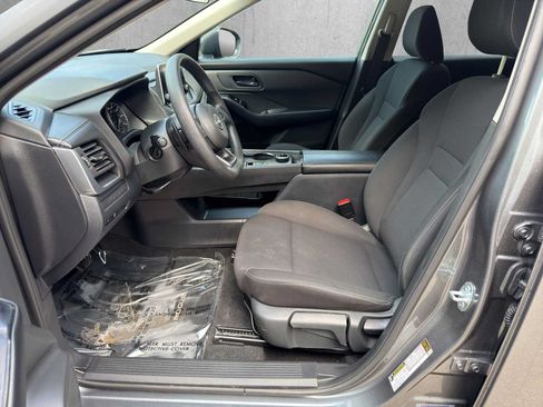 Used 2024 Nissan Rogue S AWD/4WD image 11