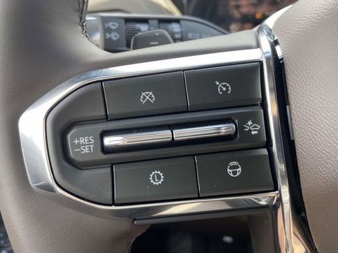 New 2026 GMC Yukon XL Elevation w/ Elevation Premium Package RWD image 16