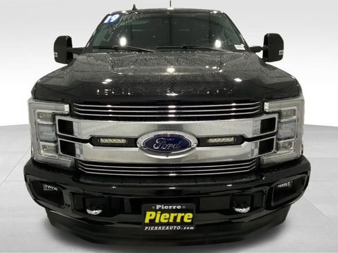 Used 2019 Ford F350 Limited image 7