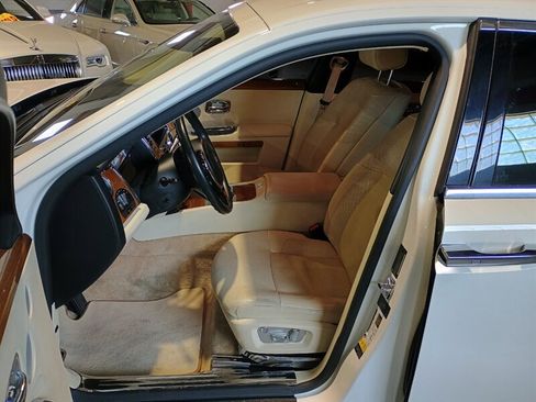 Used 2011 Rolls-Royce Ghost RWD image 14