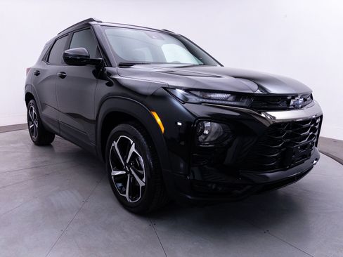 Used 2023 Chevrolet TrailBlazer RS FWD image 10