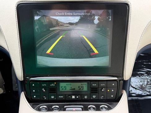 Used 2018 Maserati GranTurismo Sport RWD image 31