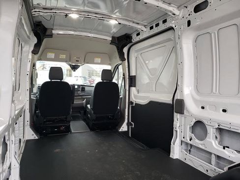 Used 2025 Ford Transit 250 148 Medium Roof Extended AWD image 9