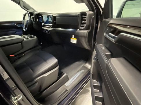 Used 2023 Chevrolet Silverado 1500 RST w/ Z71 Off-Road Package image 24