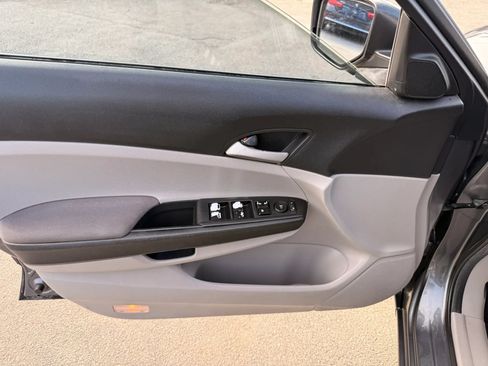 Used 2012 Honda Accord LX image 11