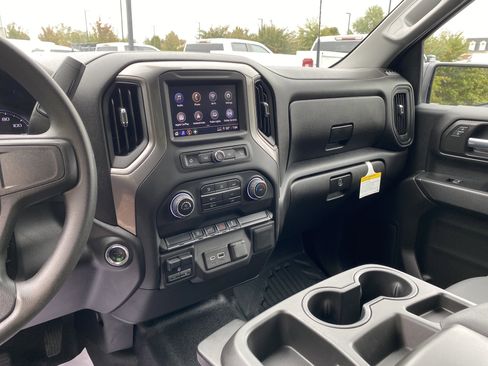 Used 2025 Chevrolet Silverado 2500 W/T w/ WT Convenience Package image 23