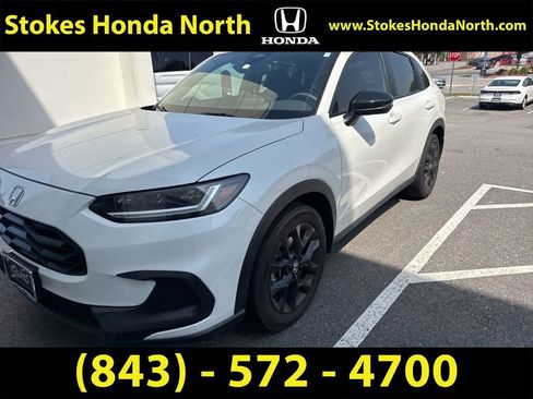 Used 2024 Honda HR-V Sport image 2