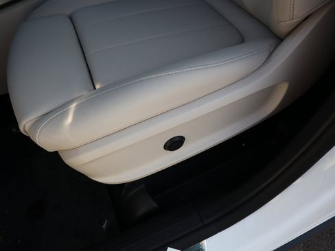 New 2026 Mercedes-Benz GLB 250 4MATIC image 30