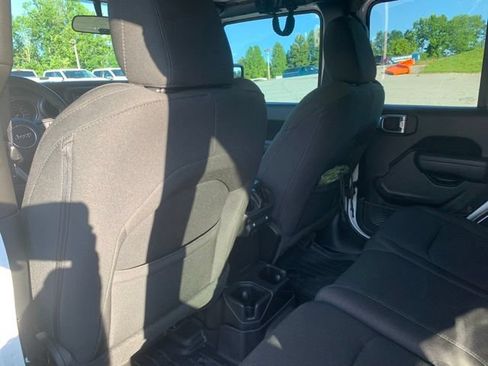Used 2022 Jeep Wrangler Unlimited Sport AWD/4WD image 20