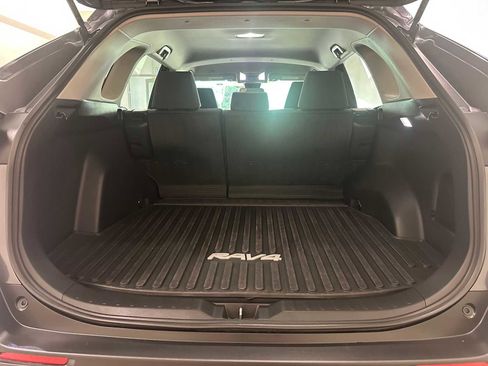 Certified 2023 Toyota RAV4 LE image 29