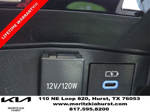 Used 2022 Toyota Corolla LE image 22