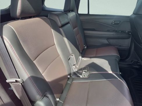 Used 2024 Honda Passport Black Edition image 19