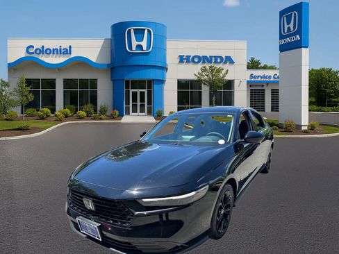 Used 2025 Honda Accord SE image 2