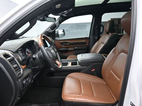 Used 2022 RAM 1500 Limited w/ Body Color Bumper Group AWD/4WD image 13