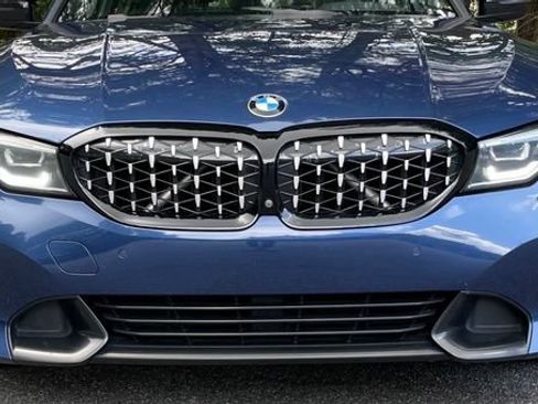Used 2021 BMW 330i Sedan w/ Premium Package RWD image 11
