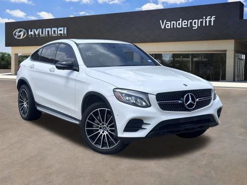 Used 2019 Mercedes-Benz GLC 300 4MATIC Coupe image 1