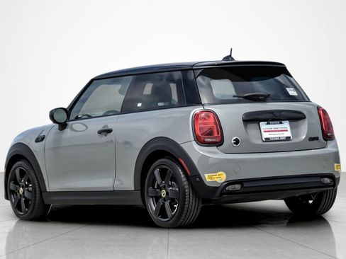 Used 2022 MINI Cooper SE FWD image 3