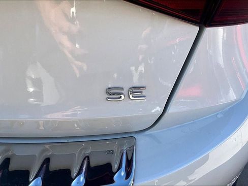 New 2026 Volkswagen Jetta SE FWD image 7
