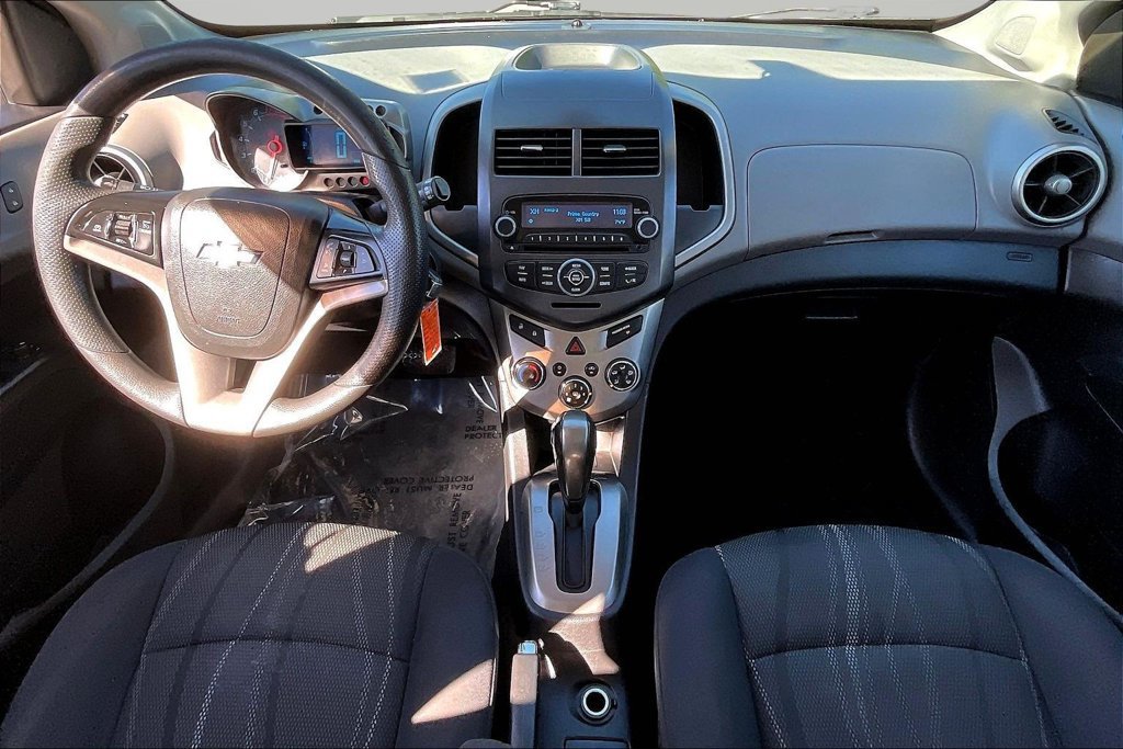Used 2015 Chevrolet Sonic LT FWD image 7
