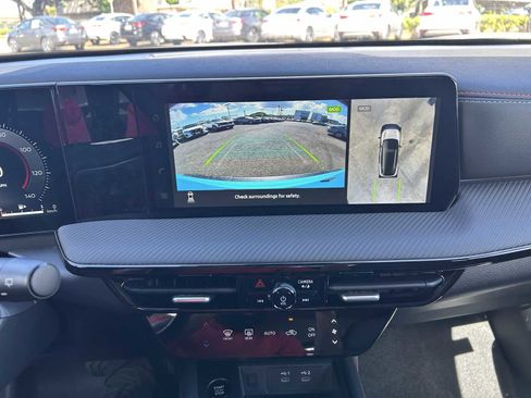 New 2026 Nissan Kicks SR FWD image 8