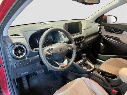 Used 2023 Hyundai Kona SEL image 9