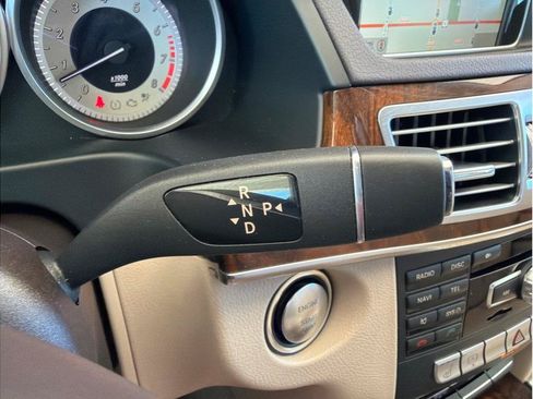 Used 2014 Mercedes-Benz E 350 4MATIC Sedan image 25