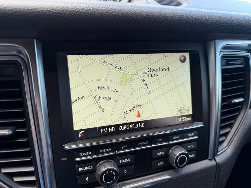 Used 2016 Porsche Macan S AWD/4WD image 19