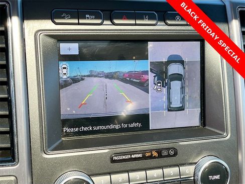 Used 2021 Ford Expedition Platinum image 14