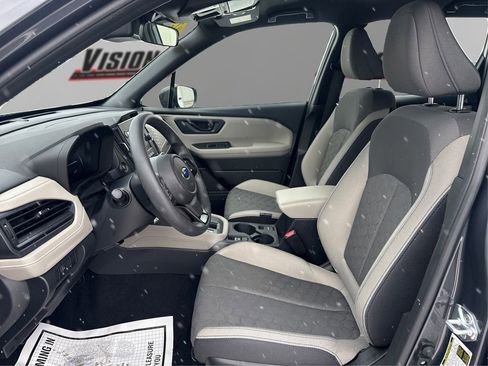 Used 2025 Subaru Forester AWD/4WD image 9