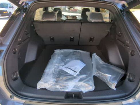 New 2026 Chevrolet Equinox EV LT image 25