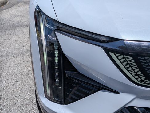 New 2027 Cadillac Optiq Sport RWD image 10
