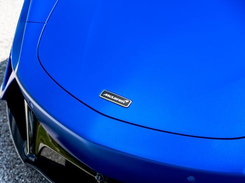 Used 2023 McLaren Artura PERFORMANCE image 39