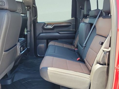 Certified 2024 Chevrolet Silverado 1500 High Country w/ Technology Package AWD/4WD image 13