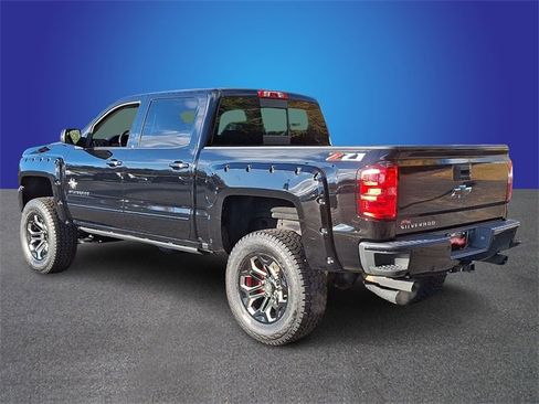 Used 2018 Chevrolet Silverado 1500 LT w/ All Star Edition image 6