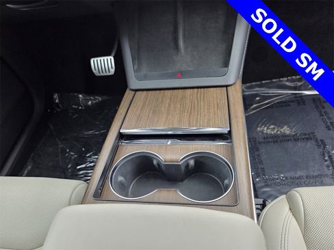 Used 2023 Tesla Model X image 18