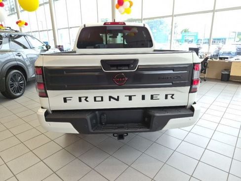 New 2026 Nissan Frontier PRO-4X w/ Pro-4x Convenience Package AWD/4WD image 6