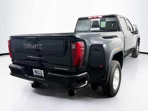 Certified 2025 GMC Sierra 3500 Denali Ultimate AWD/4WD image 6