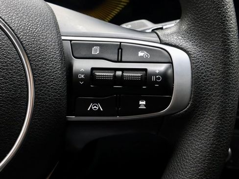 Used 2025 Kia K5 LXS image 28