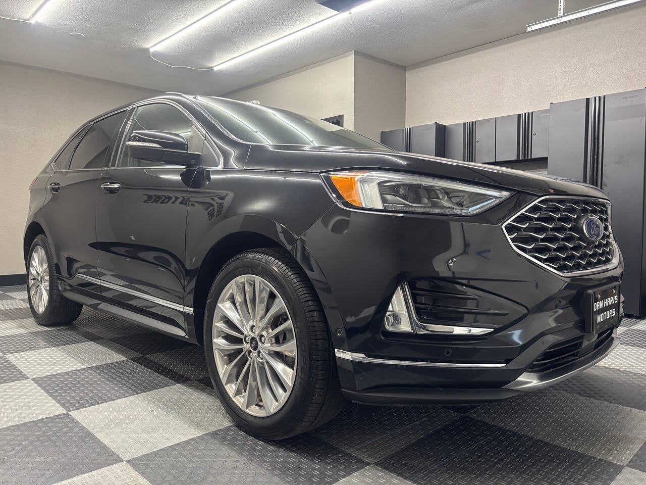 Used 2020 Ford Edge Titanium w/ Equipment Group 301A AWD/4WD image 4