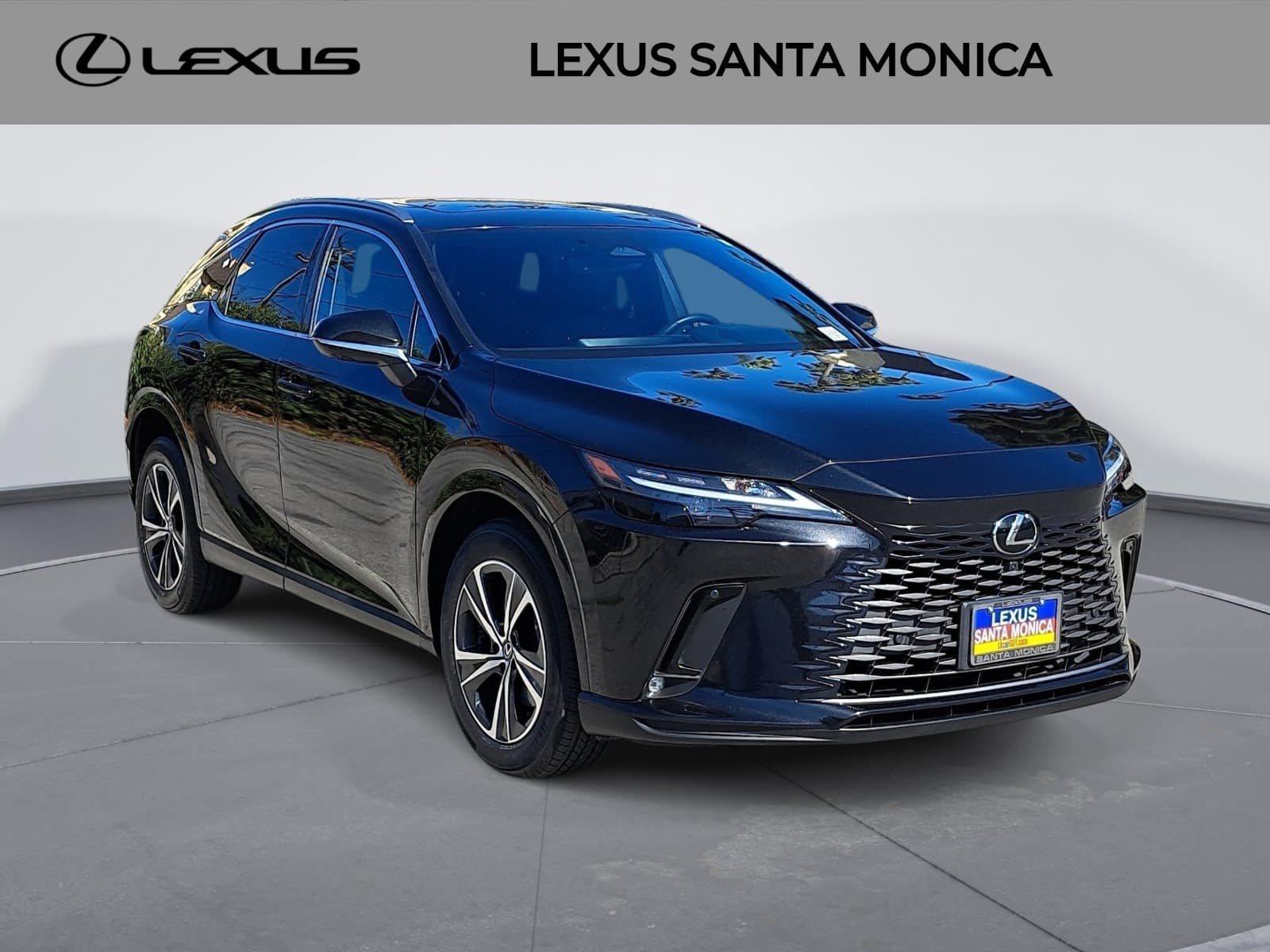 Used 2024 Lexus RX 350 Premium w/ Convenience Package FWD image 3